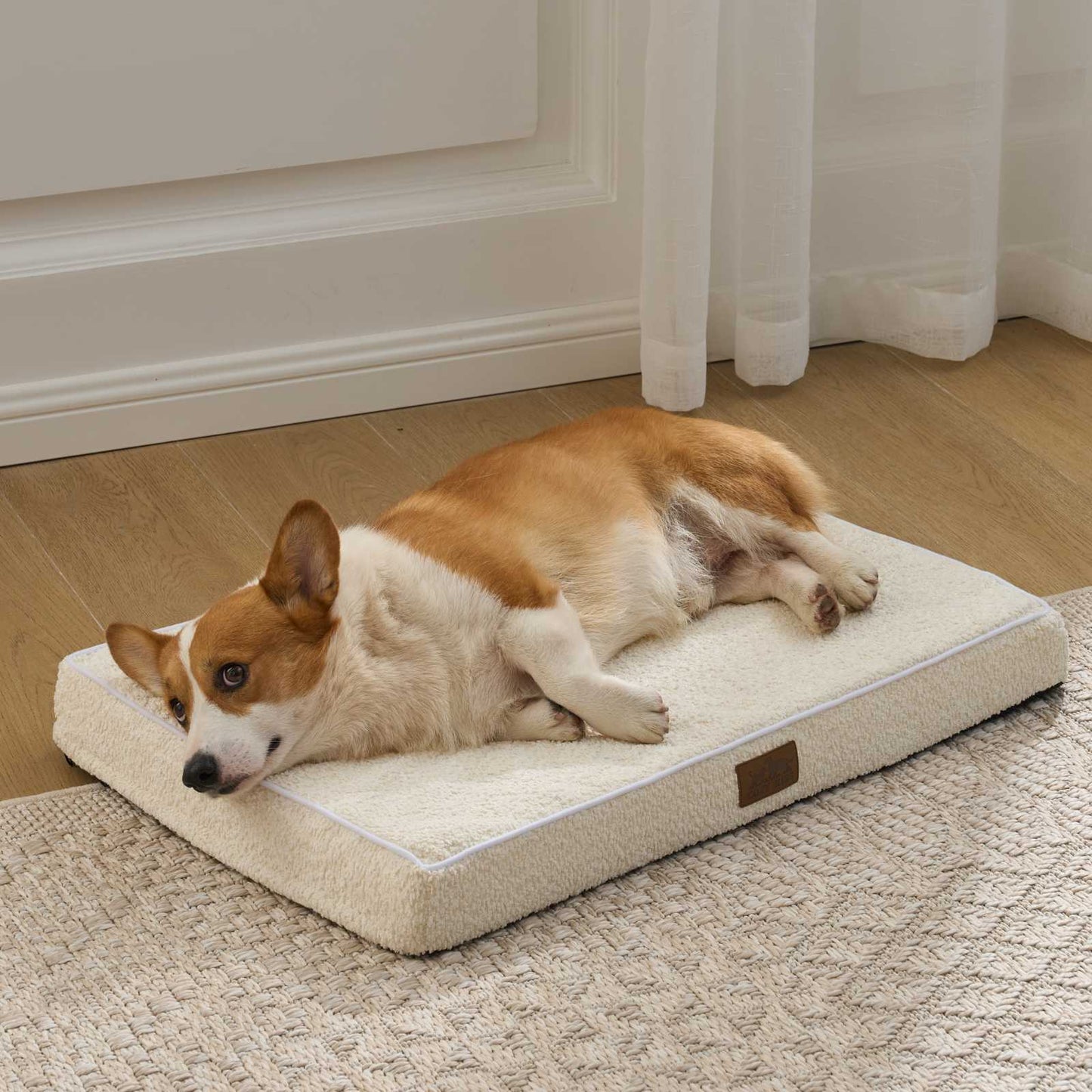 All Seasons Scratch-Resistant Crate Mat