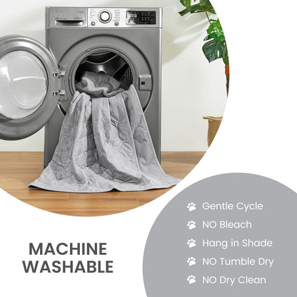 Machine washable cooling blanket for pets with washing instructions for easy care at home.#color_Grey