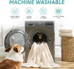 Machine washable leakproof faux fur pet blanket for easy cleaning and long-lasting freshness. 